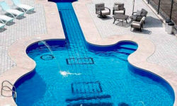 7 Secrets to a Unique Tampa Swimming Pool